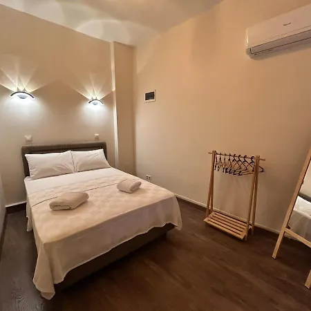 Apartment Lemon Tree With Private Garden In Kaleici *