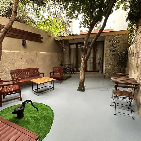 Lemon Tree With Private Garden In Kaleici Apartment Antalya